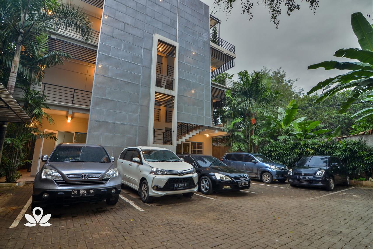 Zen Rooms Kebagusan Raya 21 Cilandak  Exteriér fotografie